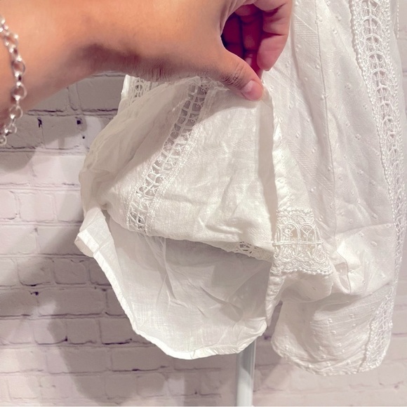 Embroidered Detailed White Romper - Picture 8 of 10